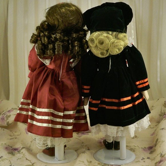 Worm 2 Porcelain Doll W/Stands - Picture 4 of 5